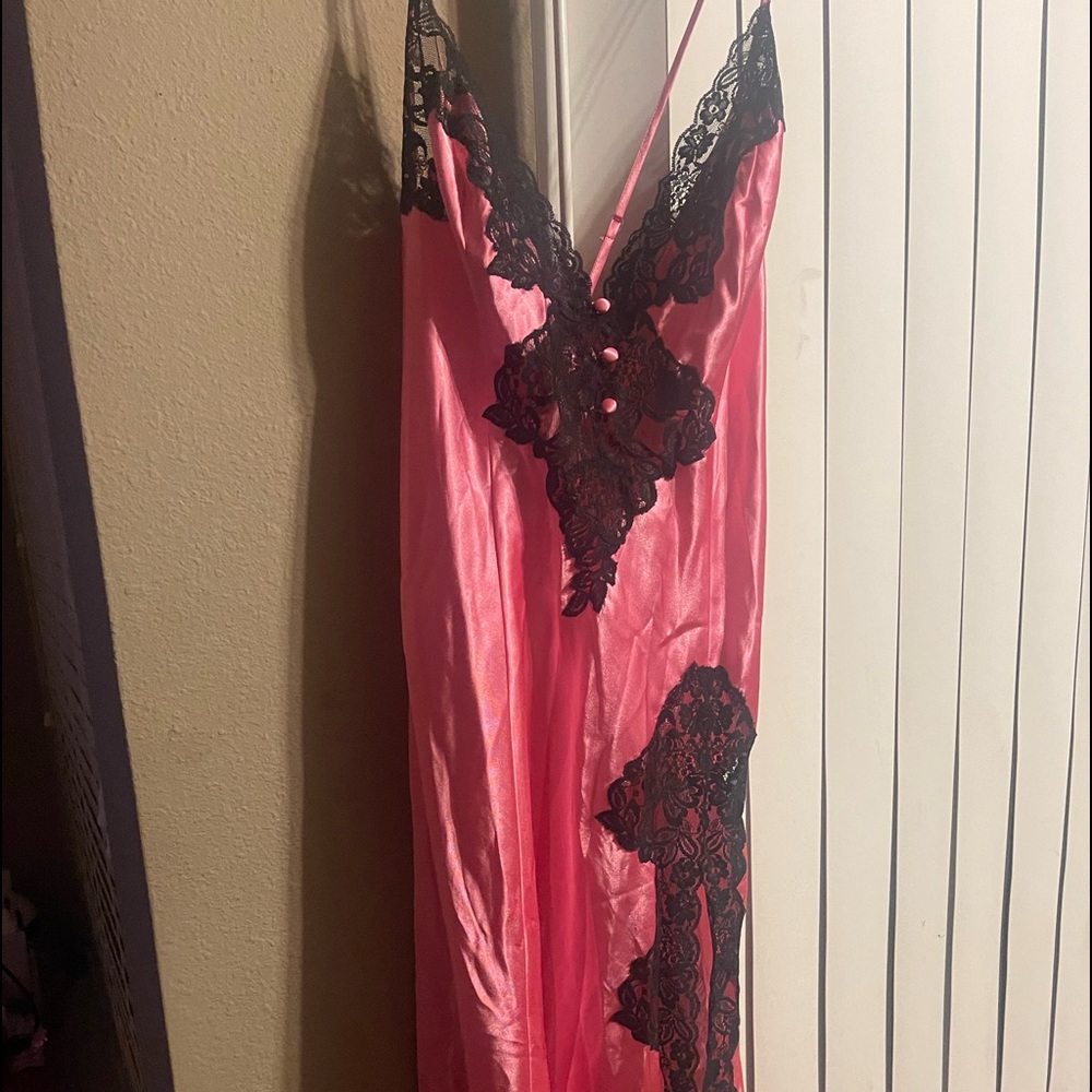 New without tags gorgeous Fredrick’s of Hollywood nightgown and robe set.
